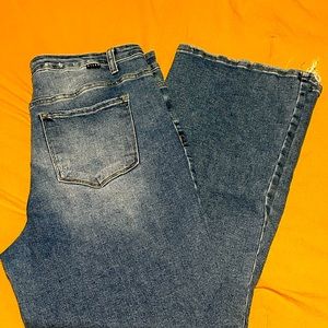 Risen Wide Leg Jeans